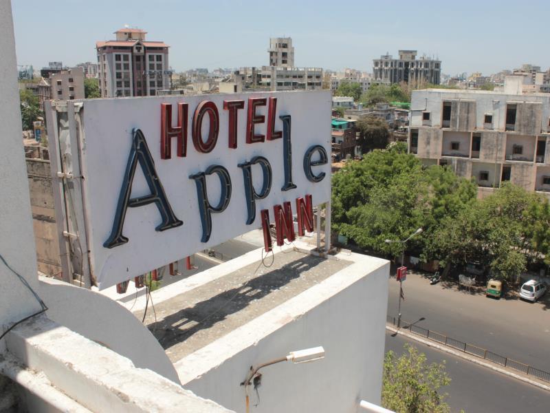Hotel Apple Inn Amhedabad Dış mekan fotoğraf